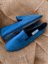 Load image into Gallery viewer, Mens Navy Friulane Shoes
