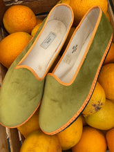 Lade das Bild in den Galerie-Viewer, Mela Green Friulane Shoes
